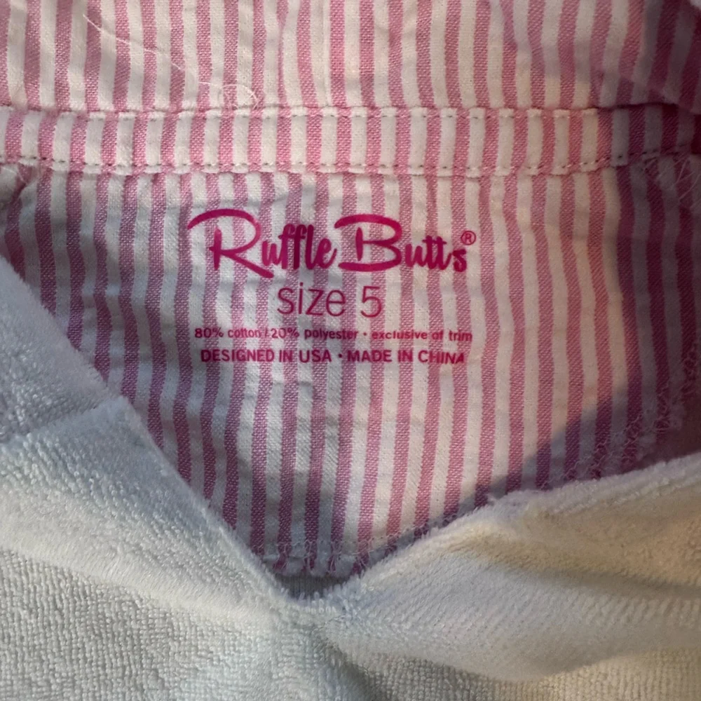 Ruffle Butts White and Pink Hooded Robe - Picture 2 of 3